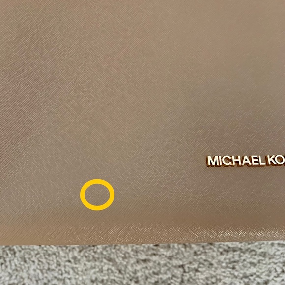 Michael Kors Walsh Medium Multifunction (MF) Saffiano Leather Tote - Camel - Picture 10 of 11